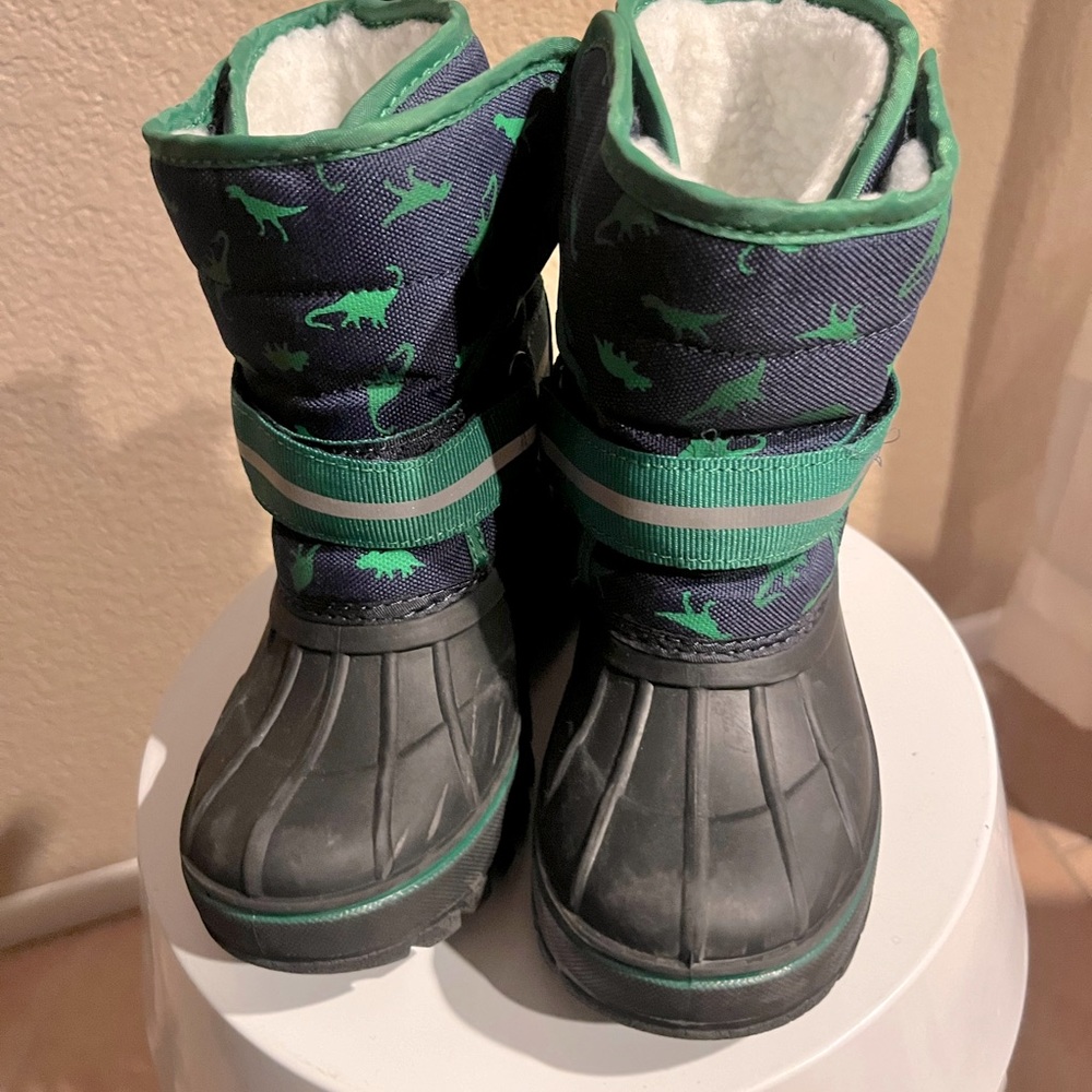 Lilly and Dan Snow boots